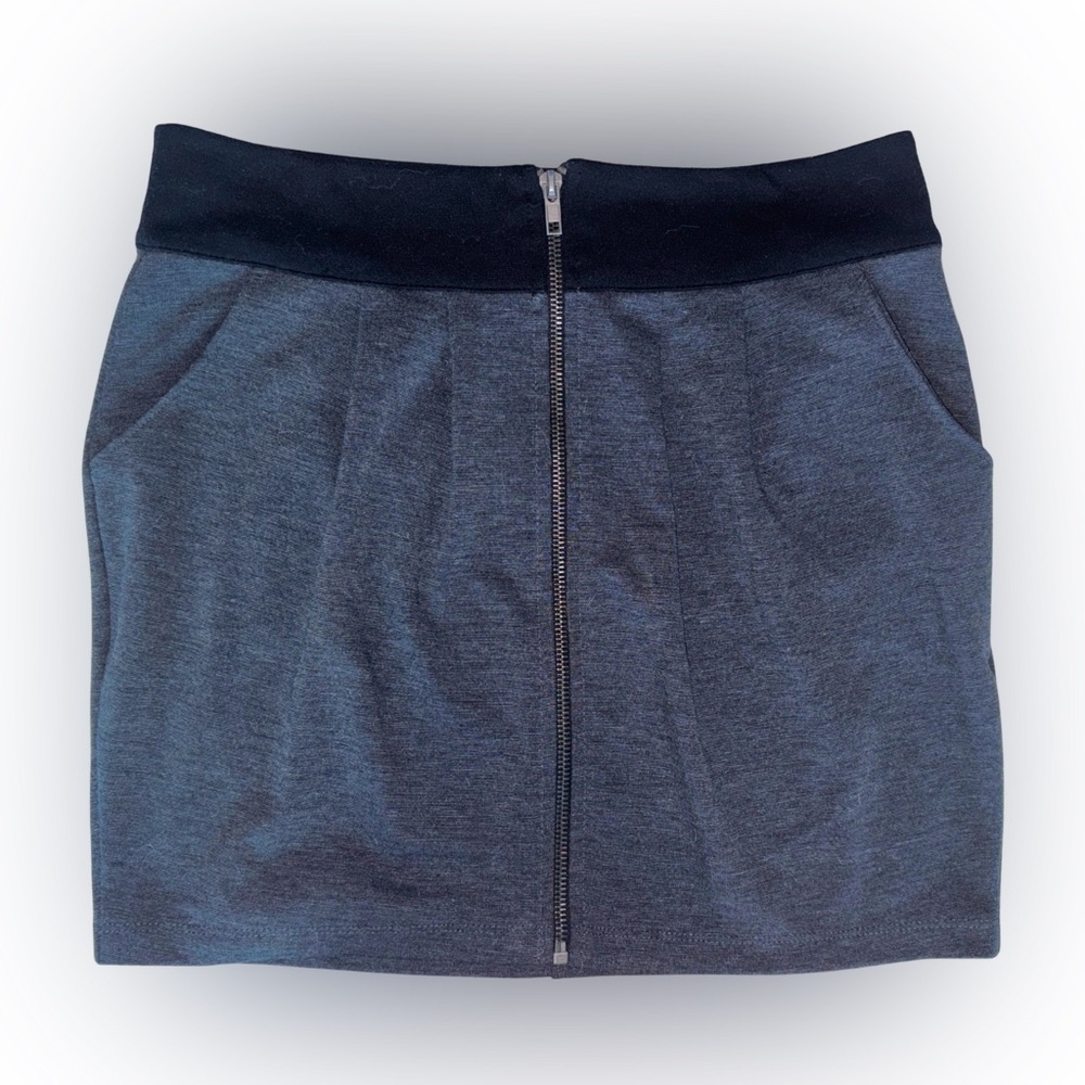 Forever 21 Blue & Black Zipper Detail Mini